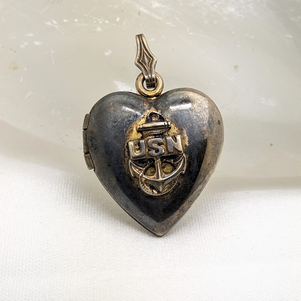 Vintage WWII Era US Navy Sweetheart Locket Sterling